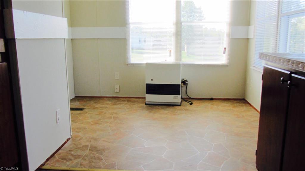 378 Michaels Road Mocksville, NC 27028 - Photo 12 of 18 MUD ROOM/OPEN AREA OFF OF THE LAUNDRY ROOM