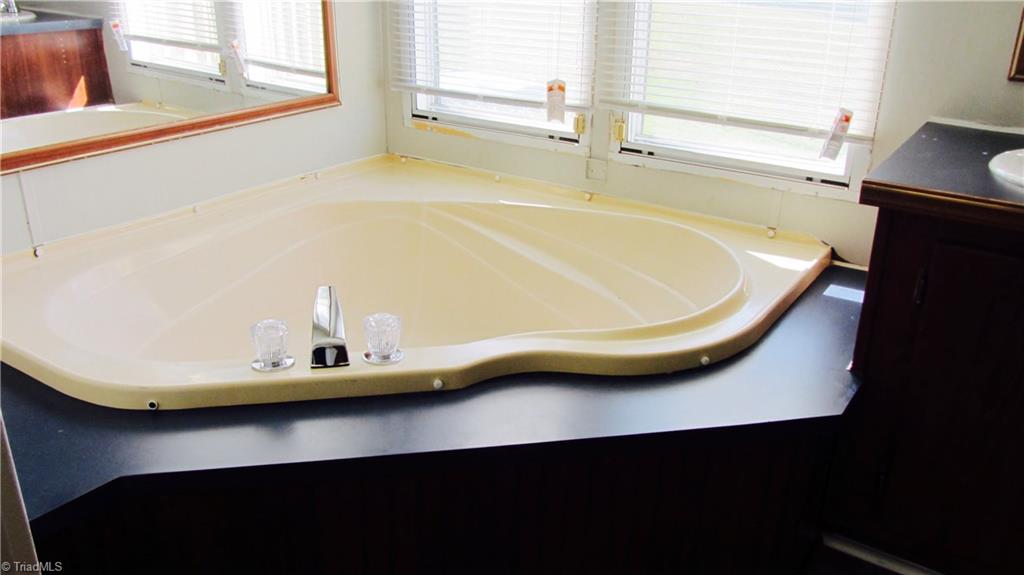 378 Michaels Road Mocksville, NC 27028 - Photo 15 of 18 Gallery Image 15