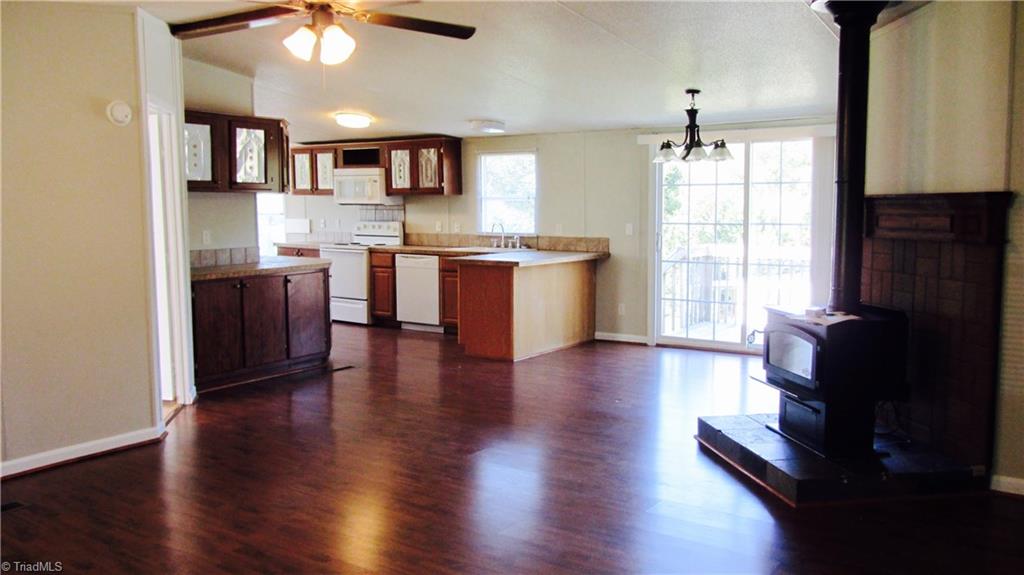 378 Michaels Road Mocksville, NC 27028 - Photo 3 of 18 BREAKFAST AREA