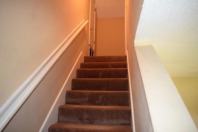 123 Oak Terrace Drive Crestview, FL 32539 - Photo 13 of 21 a view of entryway