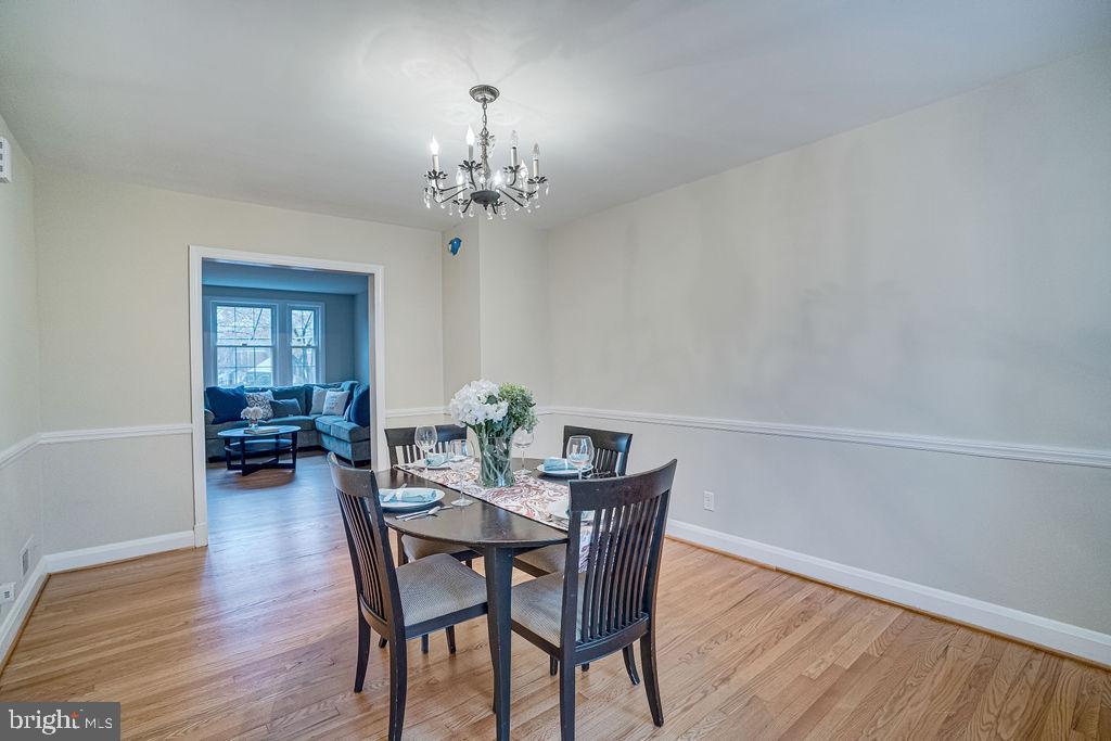 6471 Blenheim Road Baltimore, MD 21212 - Photo 9 of 50 Recently painted w/Chair rail detail