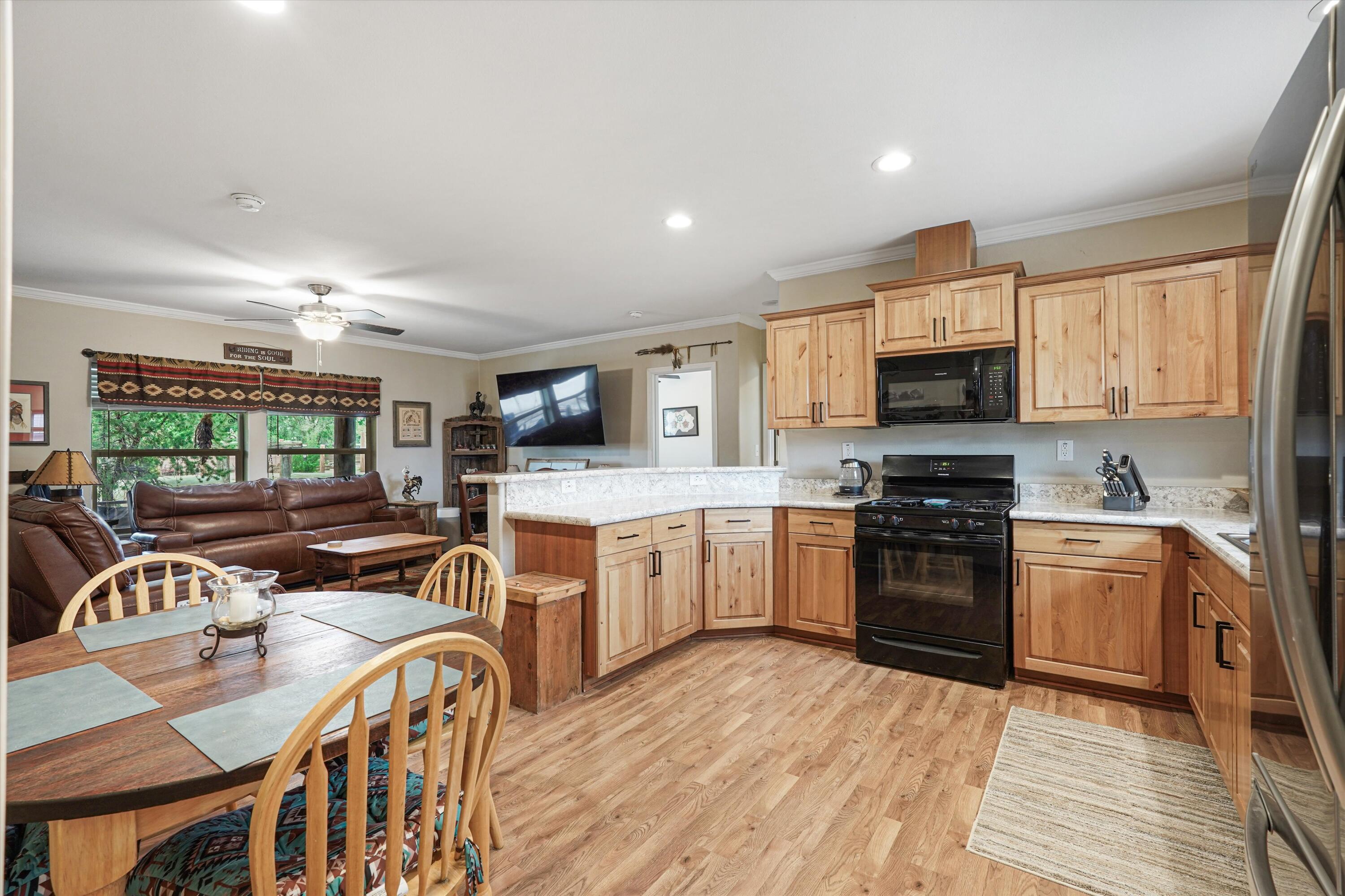 490 East Valverde Road Corrales, NM 87048 - Photo 30 of 77 Gallery Image 30