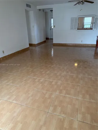 $2,100 | 620 Northeast 12th Avenue, Unit 408, Hallandale Beach, FL 33009