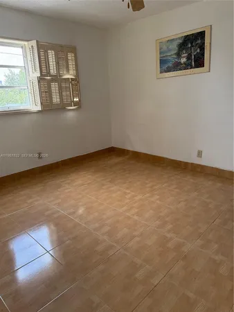 $2,100 | 620 Northeast 12th Avenue, Unit 408, Hallandale Beach, FL 33009