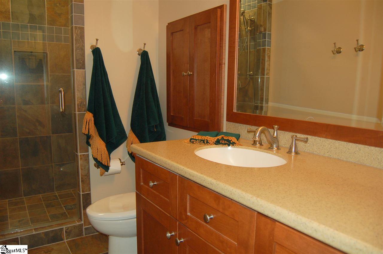 17 Cobblestone Road Greenville, SC 29615 - Photo 11 of 24 Gallery Image 11