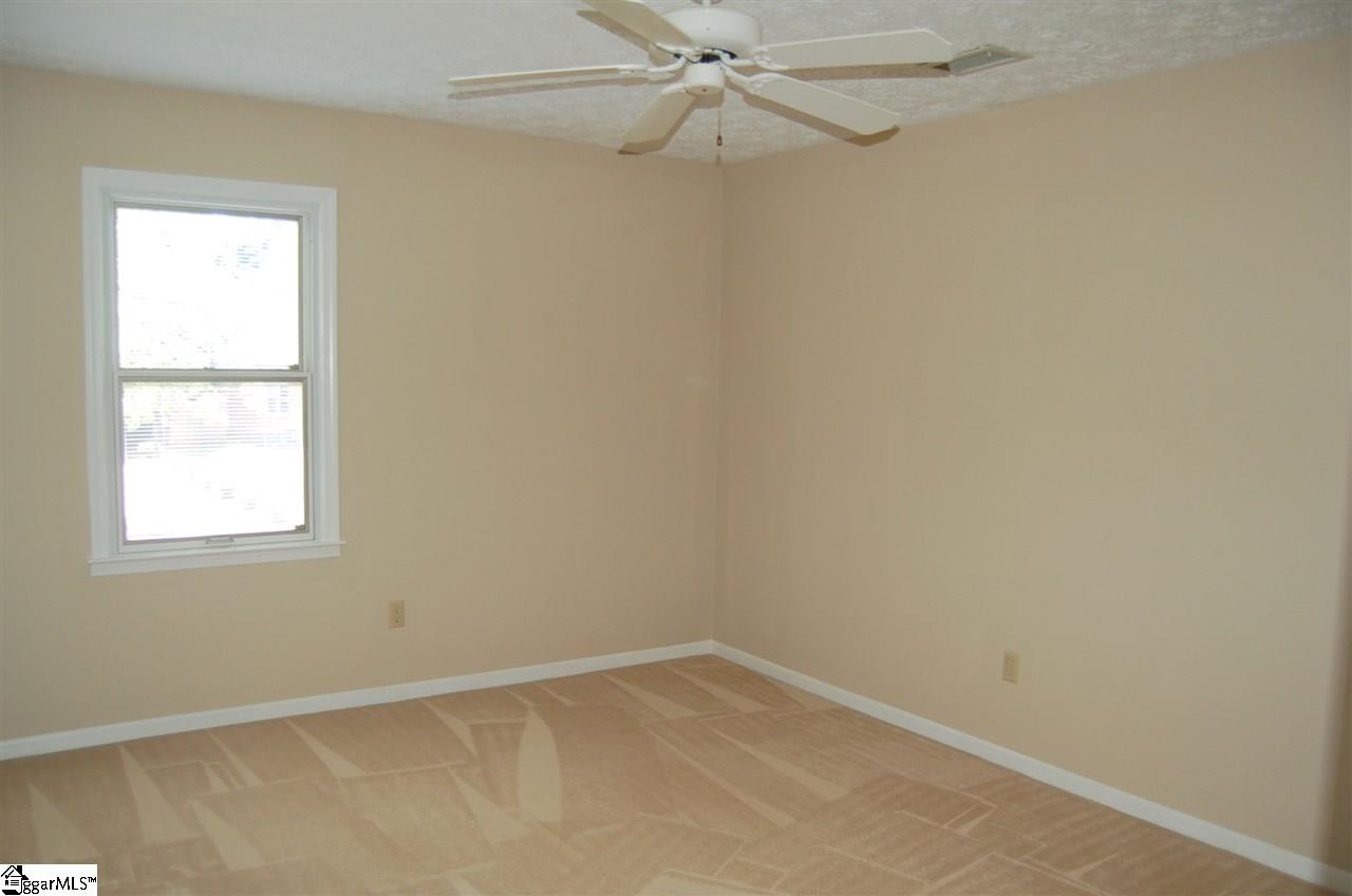 17 Cobblestone Road Greenville, SC 29615 - Photo 15 of 24 Gallery Image 15