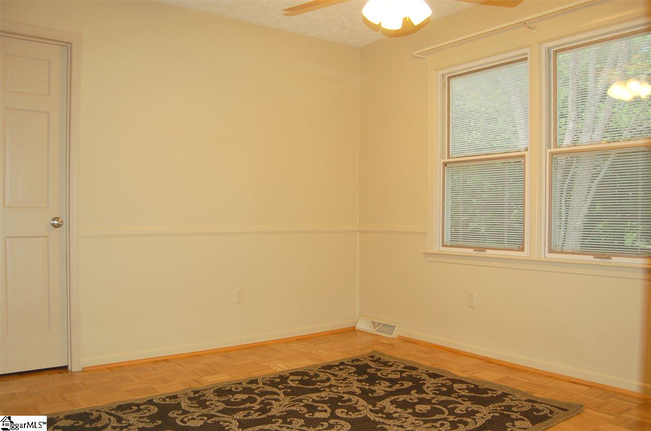 17 Cobblestone Road Greenville, SC 29615 - Photo 9 of 24 Gallery Image 9