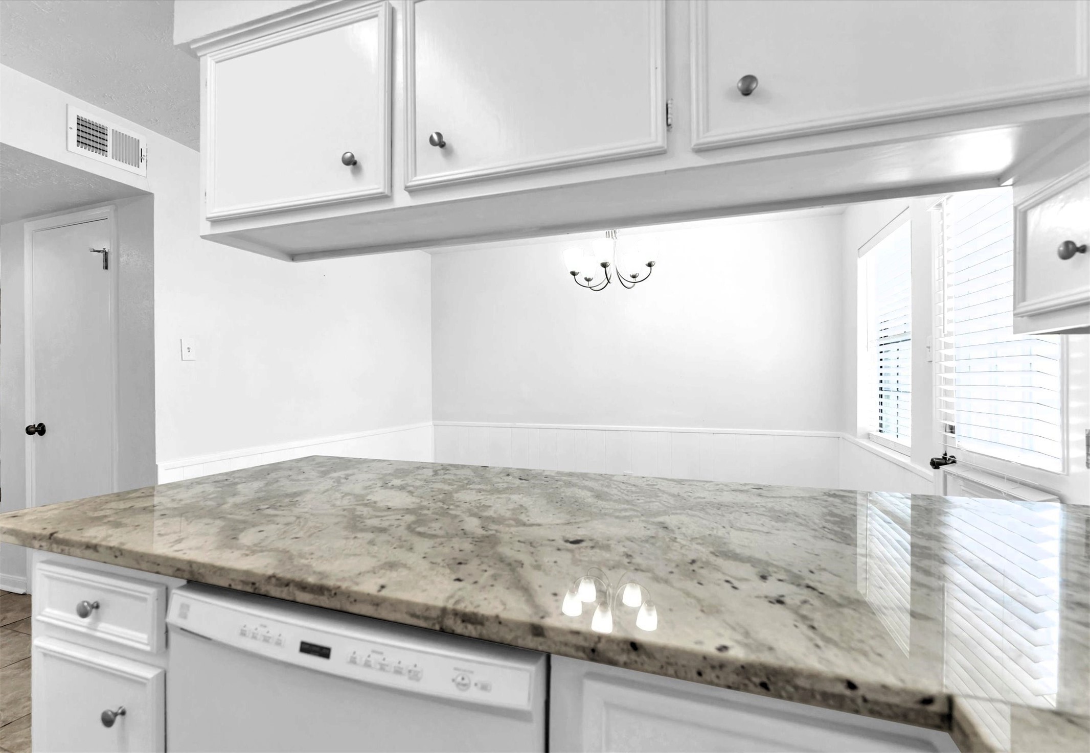 1101 Wilson Drive Rosenberg, TX 77471 - Photo 11 of 38 LOTS OF LIGHT & WINDOWS 8.7X10.7 KITCHEN!