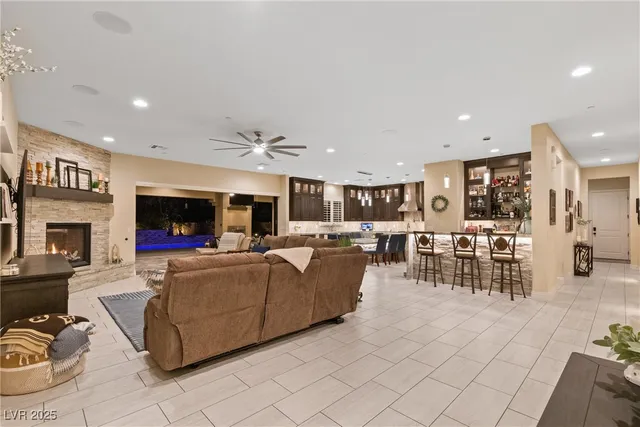 $3,399,000 | 9117 Hickam Avenue, Las Vegas, NV 89129