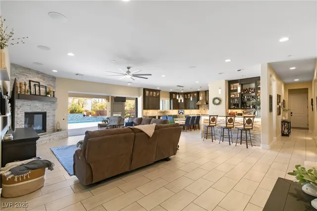 $3,399,000 | 9117 Hickam Avenue, Las Vegas, NV 89129