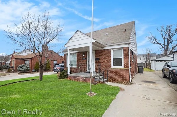 $1,800 | 20917 West Outer Drive, Dearborn, MI 48124