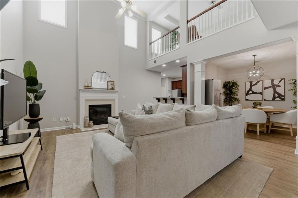 1142 Lake Point Way Suwanee, GA 30024 - Photo 4 of 31