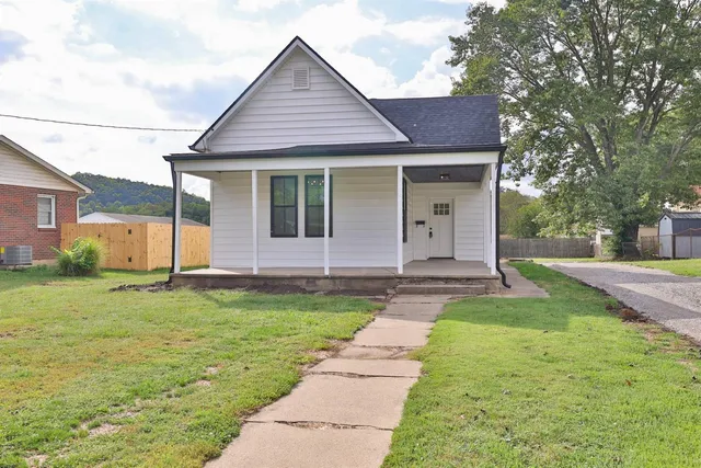 $242,000 | 203 South Bowles Street, West Harrison, IN 47060