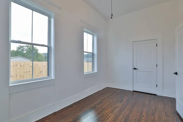 $242,000 | 203 South Bowles Street, West Harrison, IN 47060