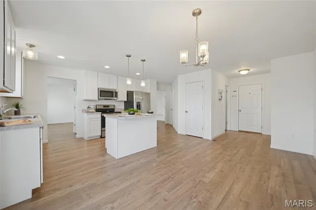 $425,000 | 4909 Arbors At Stonegate Court, St. Louis, MO 63123