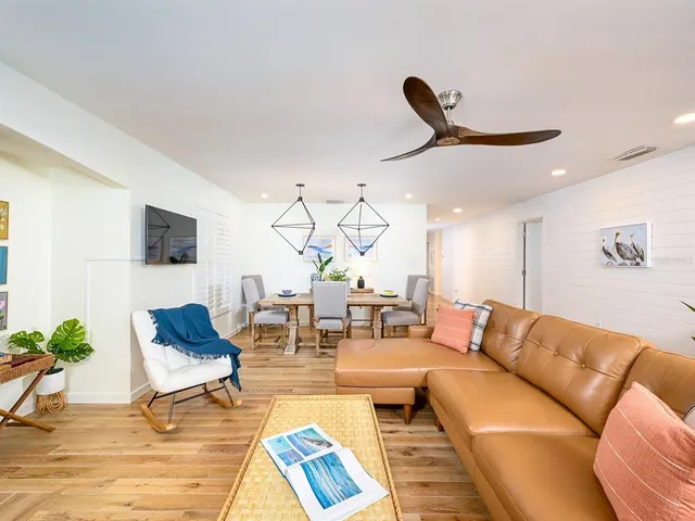 $5,500 | 5510 Chanteclaire, Unit 46, Sarasota, FL 34235