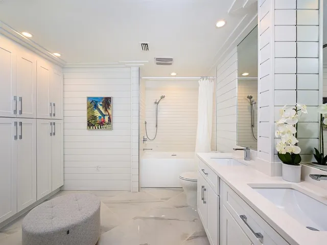 $5,500 | 5510 Chanteclaire, Unit 46, Sarasota, FL 34235