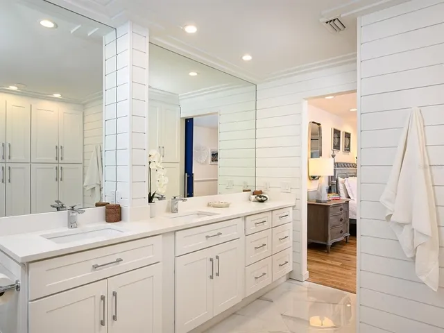 $5,500 | 5510 Chanteclaire, Unit 46, Sarasota, FL 34235