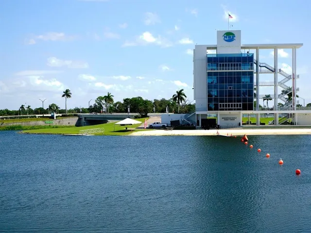 $5,500 | 5510 Chanteclaire, Unit 46, Sarasota, FL 34235