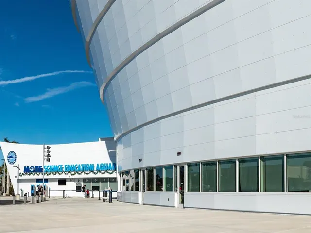 $5,500 | 5510 Chanteclaire, Unit 46, Sarasota, FL 34235