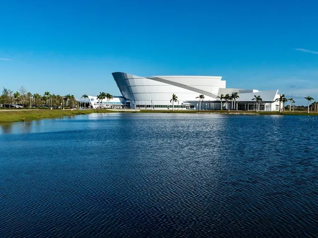 $5,500 | 5510 Chanteclaire, Unit 46, Sarasota, FL 34235