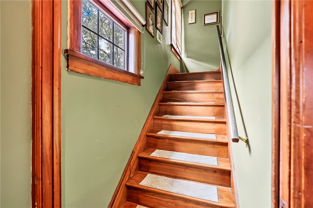 95 Rutledge Drive Rochester, NY 14621 - Photo 13 of 25 Gallery Image 13