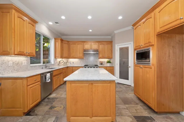 $1,249,000 | 98 Painted Rock Place, Folsom, CA 95630