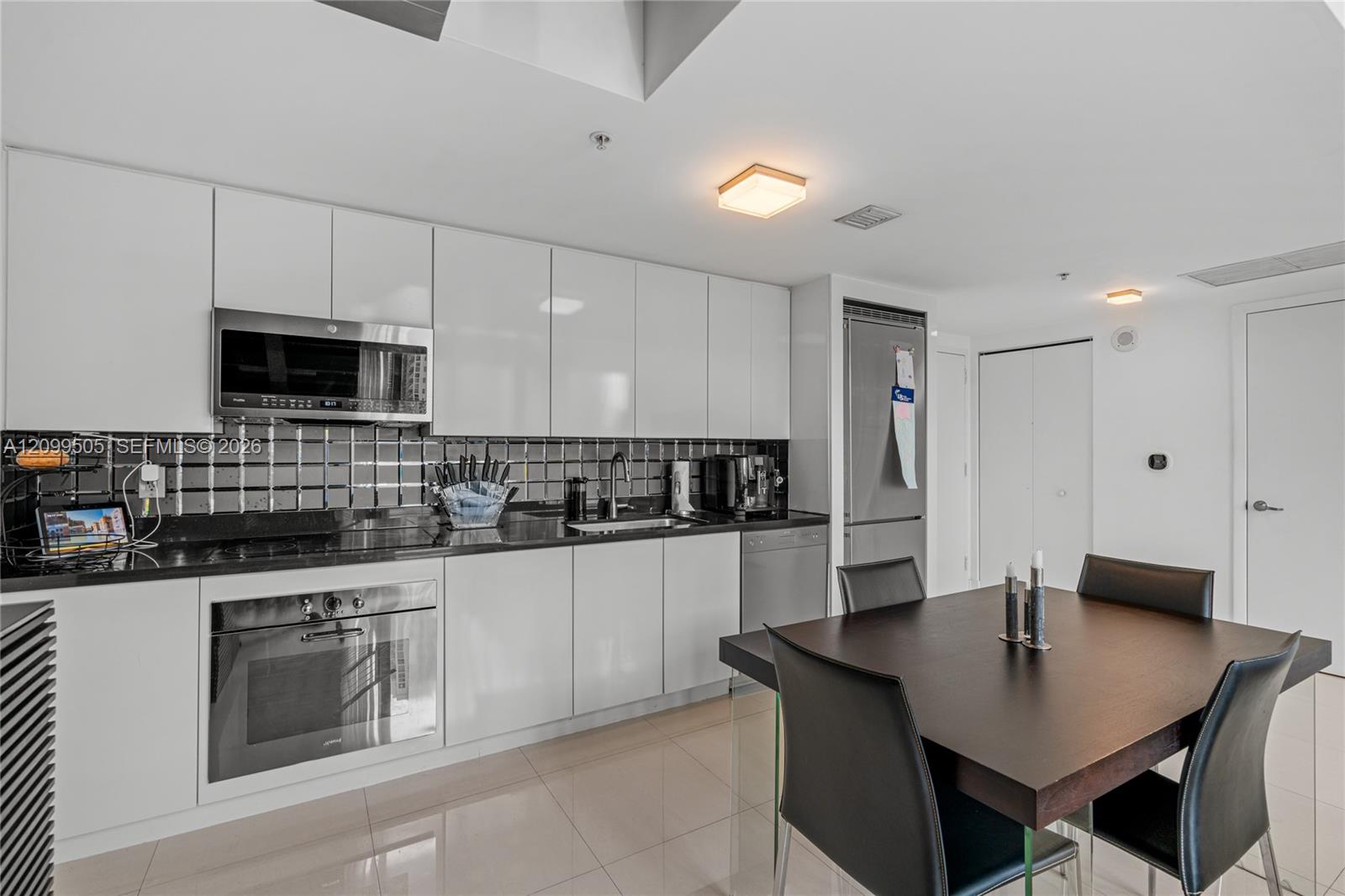 92 Southwest 3rd Street, Unit 708 Miami, FL 33130 - Photo 11 of 29 Gallery Image 11