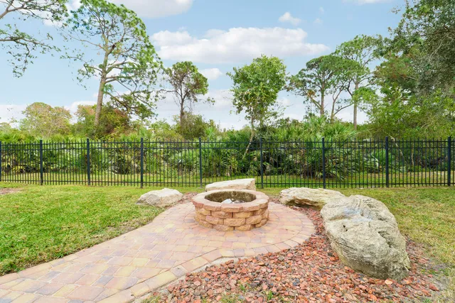 $999,950 | 3055 Northwest Stoney Creek Avenue, Jensen Beach, FL 34957