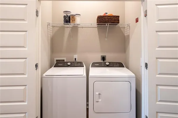 $1,350 | 501 West Waugh Street, Unit B1, Dalton, GA 30720
