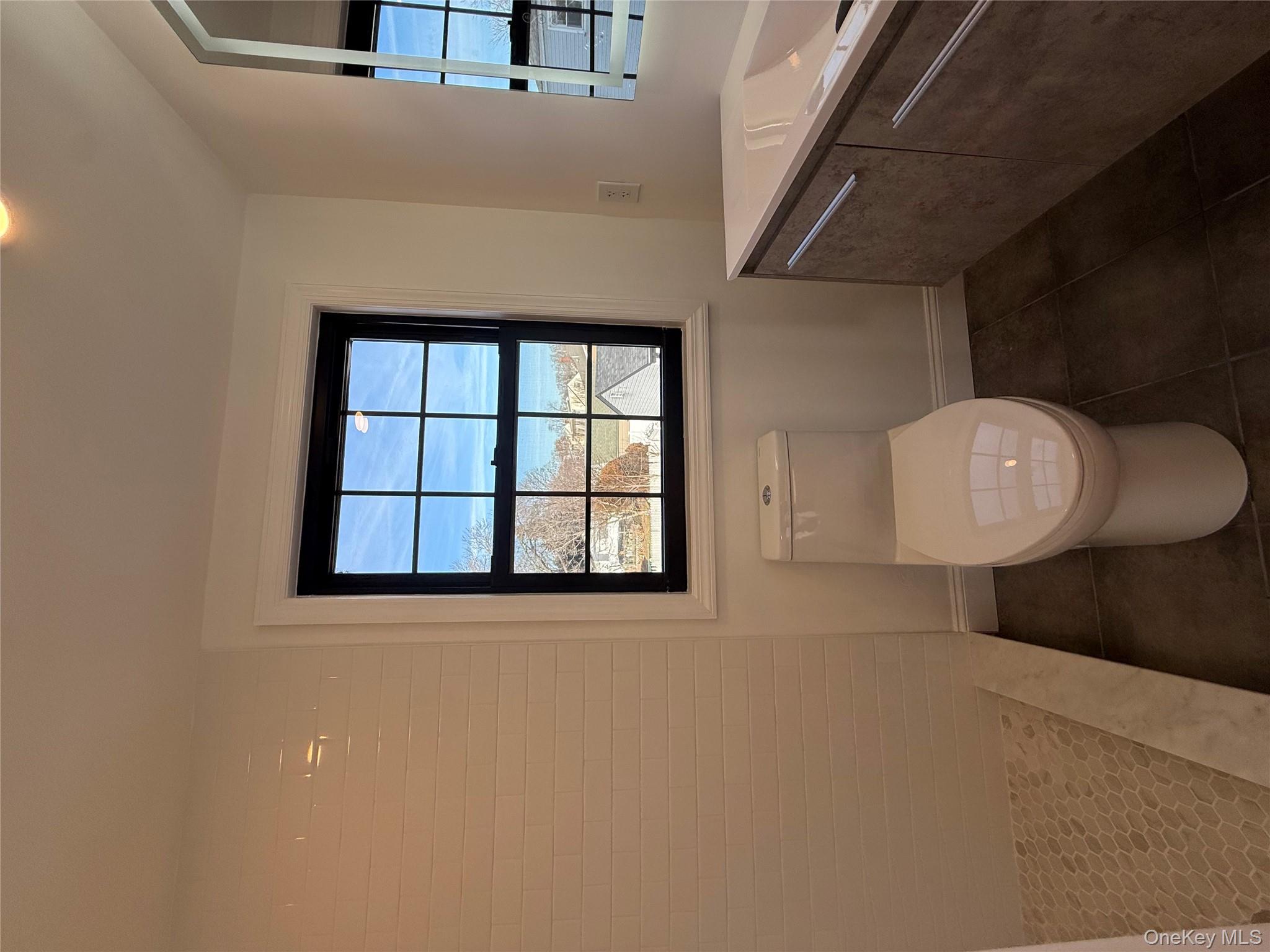 1709 Camp Avenue Merrick, NY 11566 - Photo 8 of 9