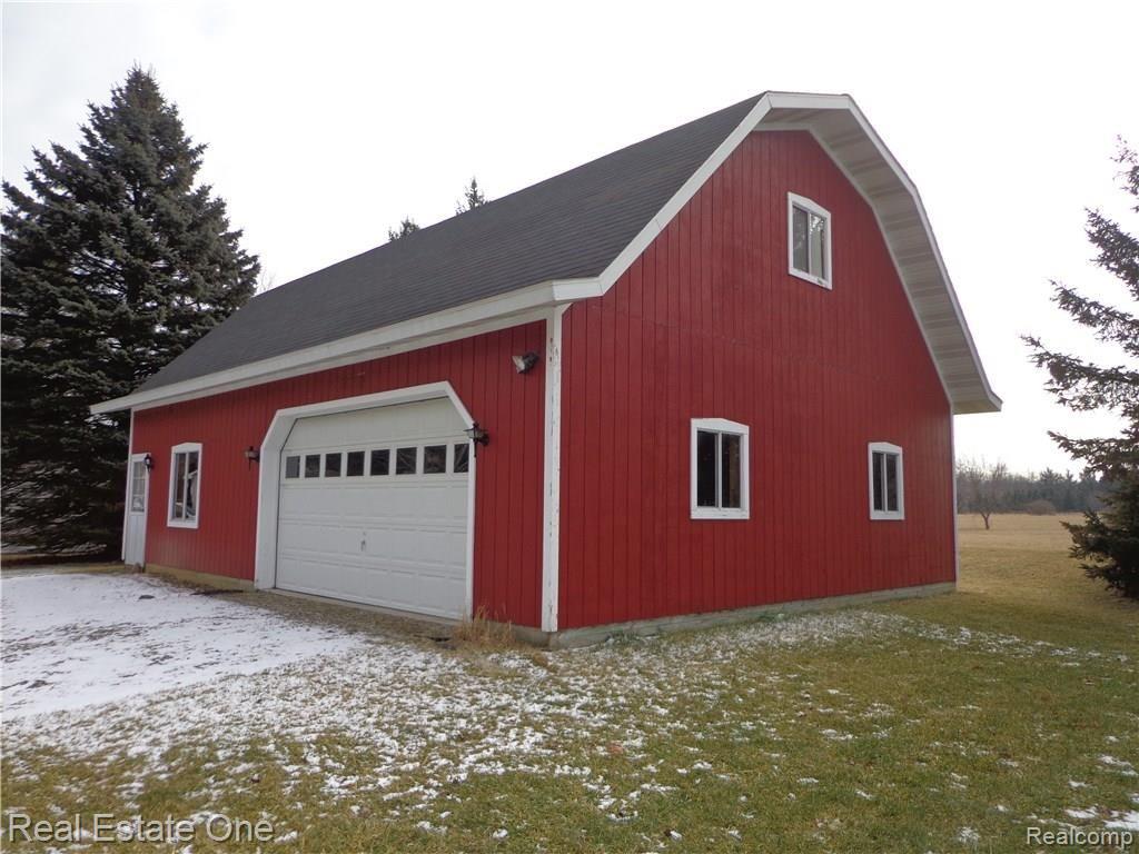 4210 McGunn Road Howell, MI 48843 - Photo 6 of 22 DSC00110.JPG