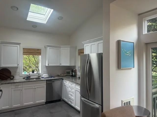 $3,300 | 158 Narragansett Avenue, Unit 1C, Newport, RI 02840