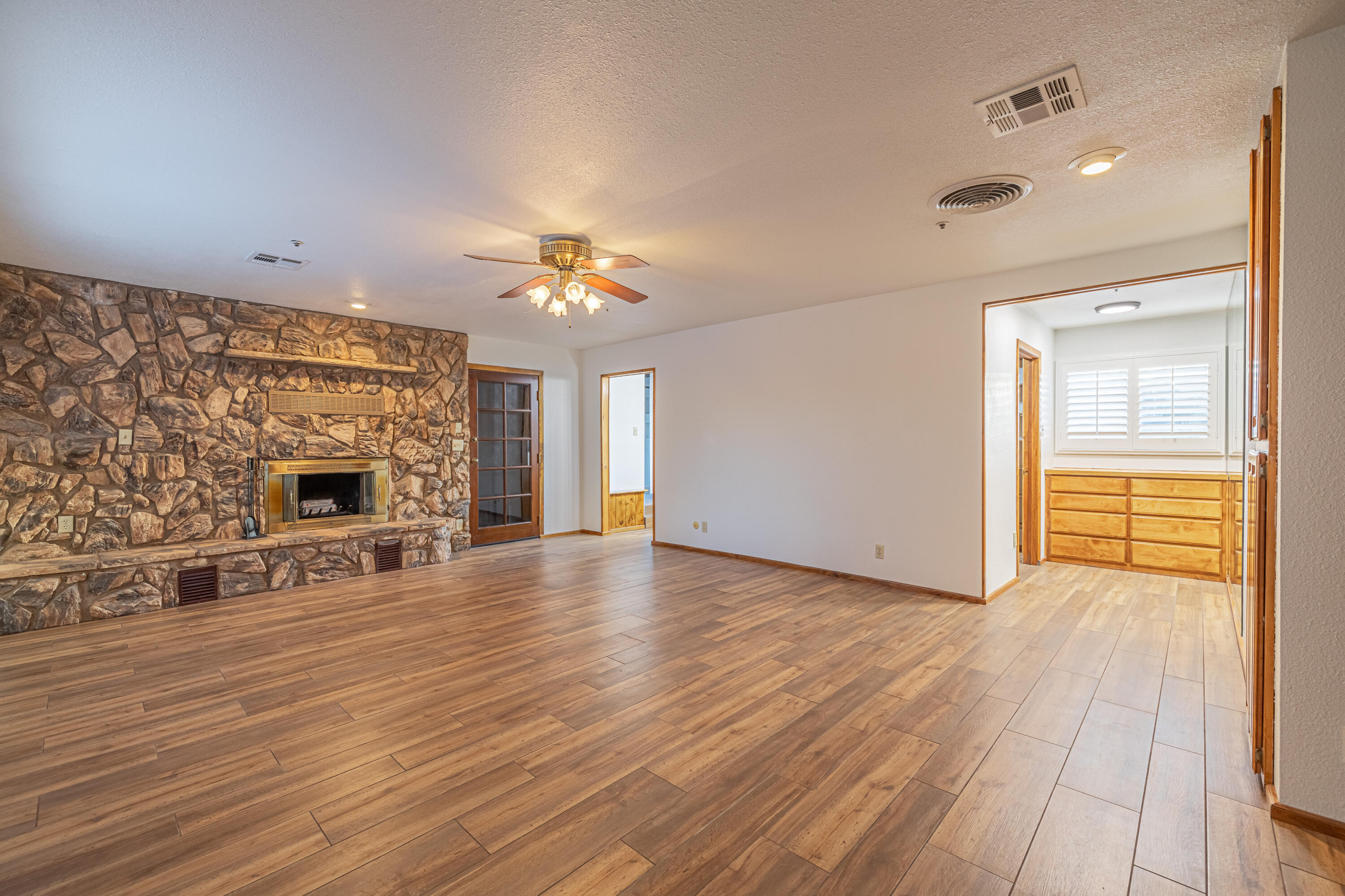 12742 Le Page Ranch Road Pearblossom, CA 93553 - Photo 31 of 68 JMY_6341-HDR