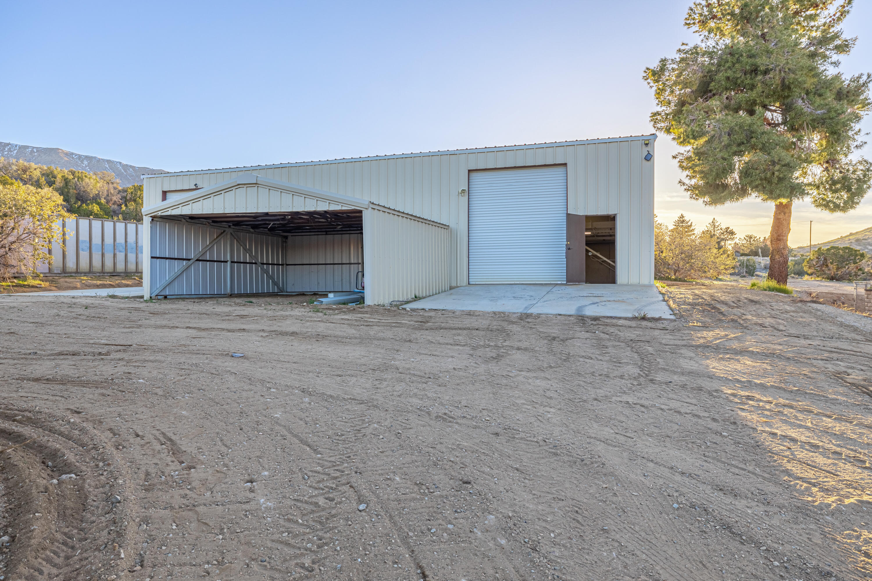 12742 Le Page Ranch Road Pearblossom, CA 93553 - Photo 45 of 68 JMY_6166-HDR
