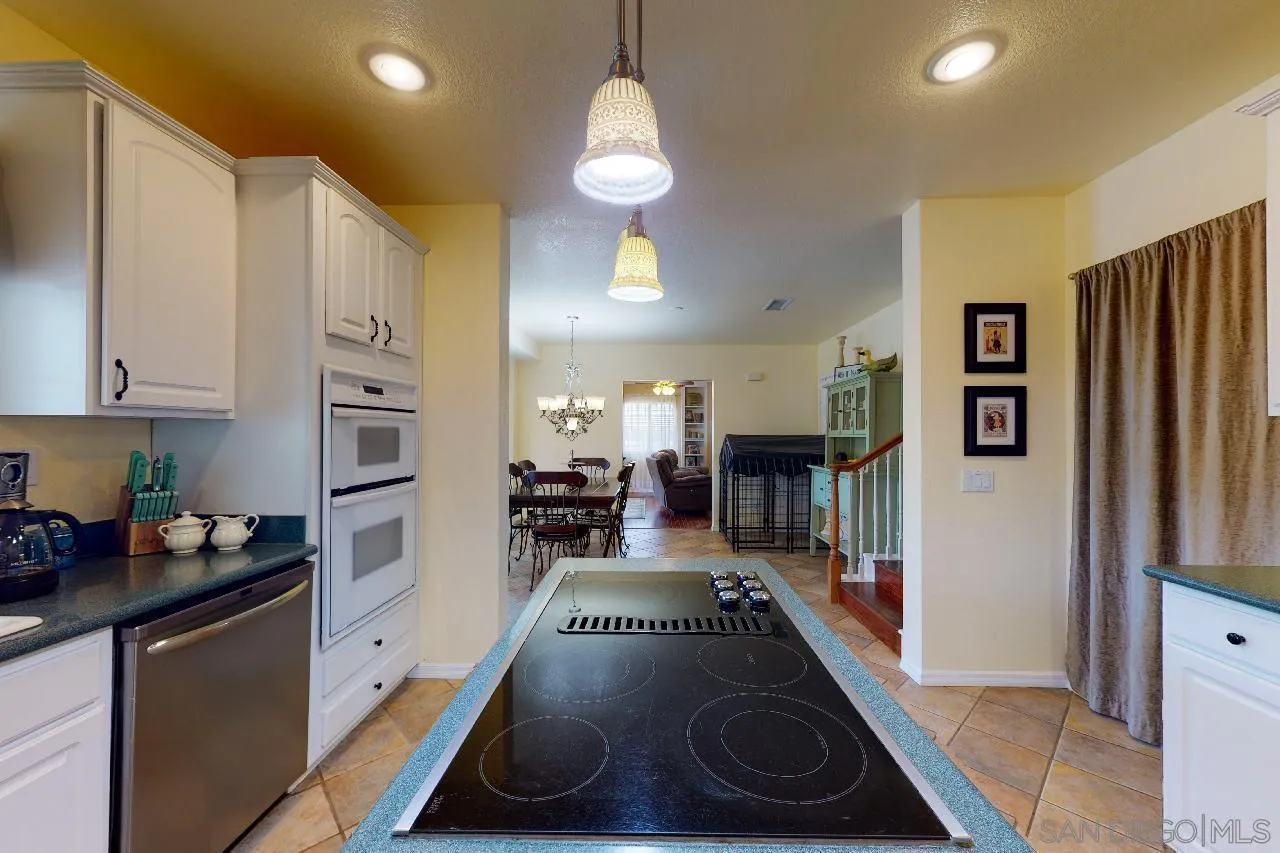 19044 Nandina Avenue Riverside, CA 92508 - Photo 11 of 42 Gallery Image 11