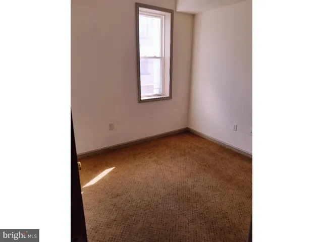 $1,000 | 1607 West Oxford Street, Unit 3, Philadelphia, PA 19121