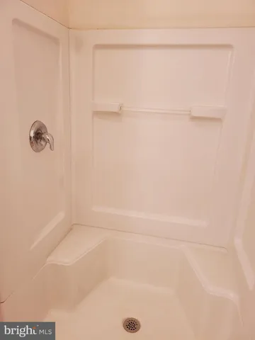 $1,000 | 1607 West Oxford Street, Unit 3, Philadelphia, PA 19121