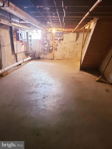 $1,000 | 1607 West Oxford Street, Unit 3, Philadelphia, PA 19121