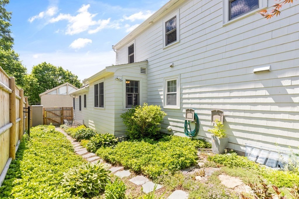 67 Simonds Road Lexington, MA 02420 - Photo 29 of 34