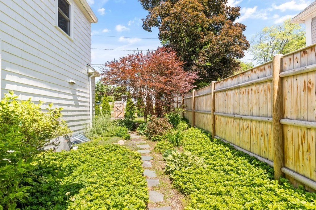 67 Simonds Road Lexington, MA 02420 - Photo 30 of 34