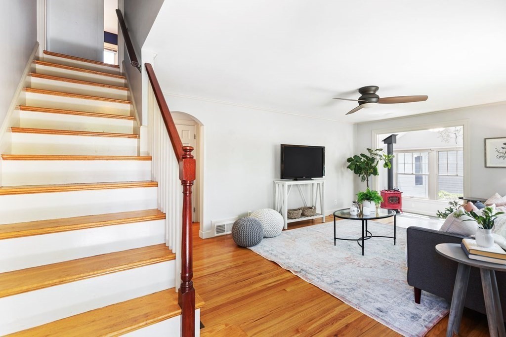 67 Simonds Road Lexington, MA 02420 - Photo 3 of 34