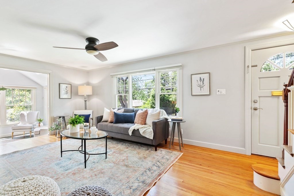 67 Simonds Road Lexington, MA 02420 - Photo 4 of 34