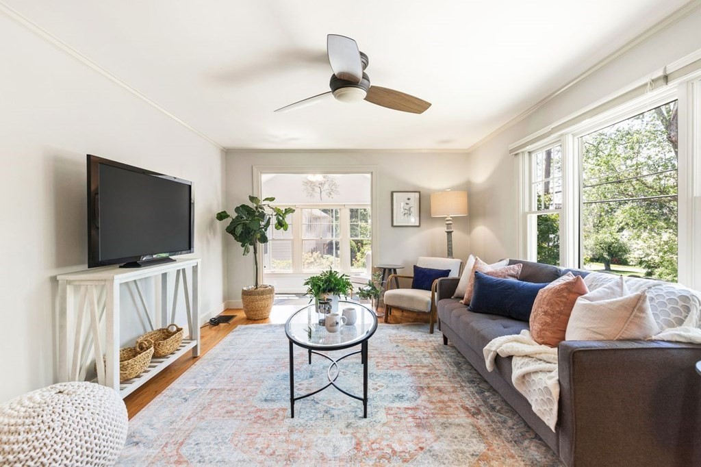 67 Simonds Road Lexington, MA 02420 - Photo 5 of 34