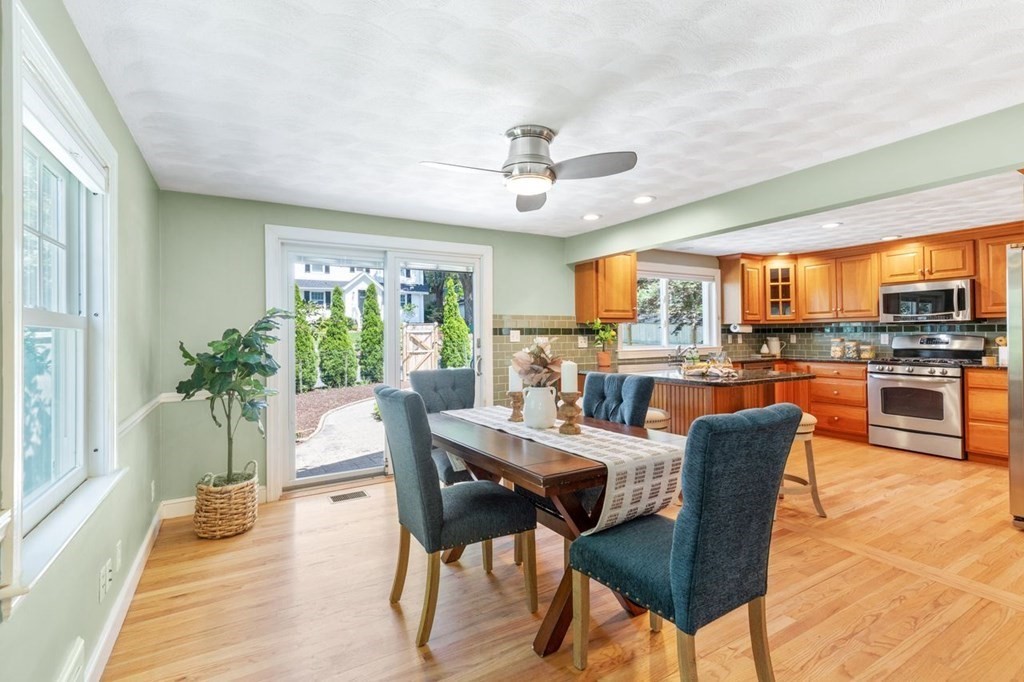 67 Simonds Road Lexington, MA 02420 - Photo 10 of 34