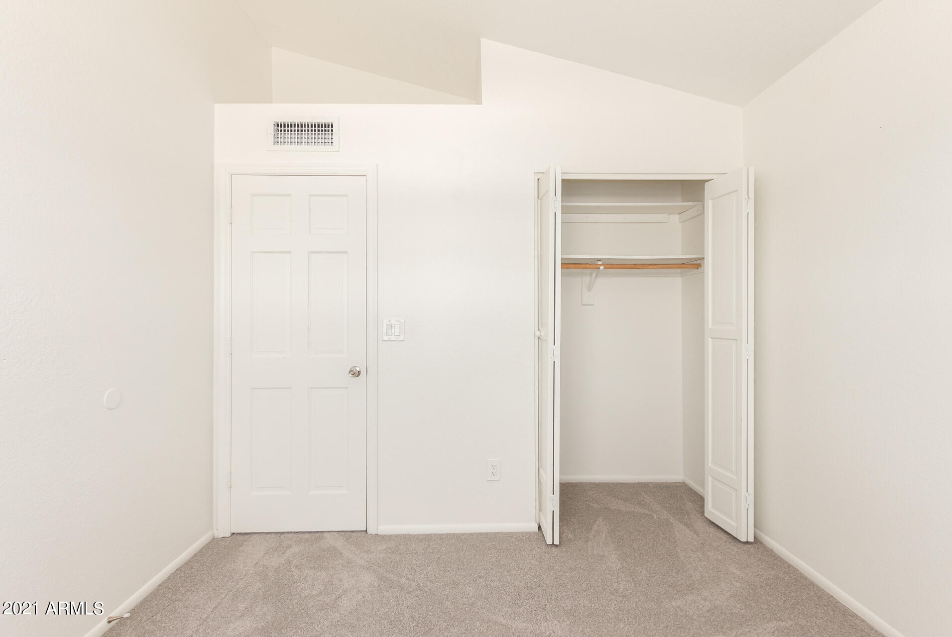 1133 East Utopia Road Phoenix, AZ 85024 - Photo 15 of 18 photo_15