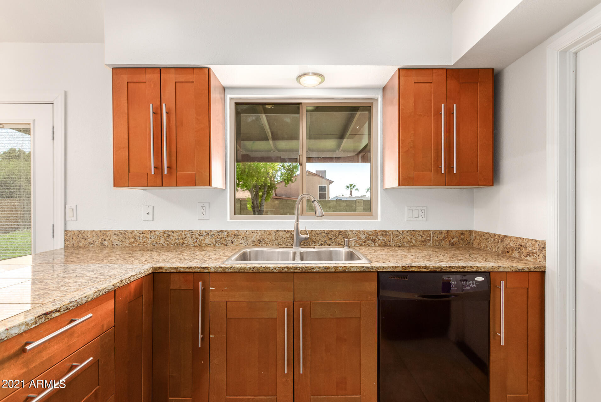 1133 East Utopia Road Phoenix, AZ 85024 - Photo 9 of 18 photo_09