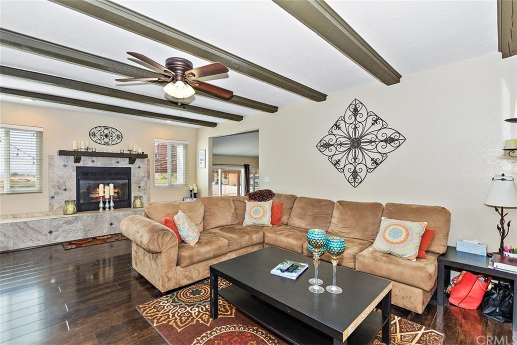 16110 Wintun Road Apple Valley, CA 92307 - Photo 5 of 61 Gallery Image 5
