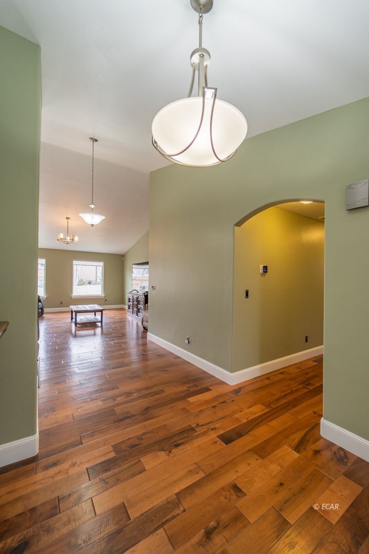 369 Garrett Court Elko, NV 89801 - Photo 8 of 43 Gallery Image 8