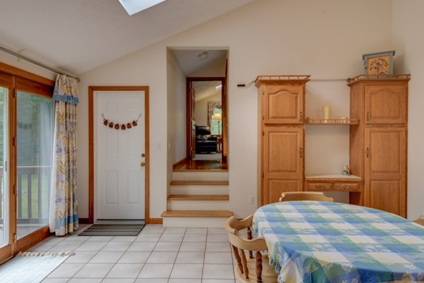 34 Charles Street Georgetown, MA 01833 - Photo 5 of 29 Gallery Image 5